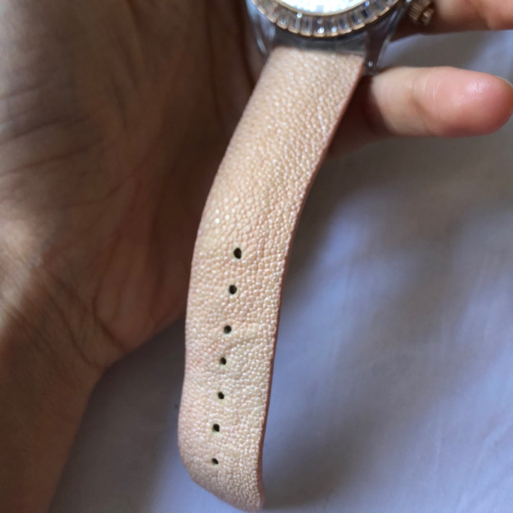 Watch - Picture 4 of 6